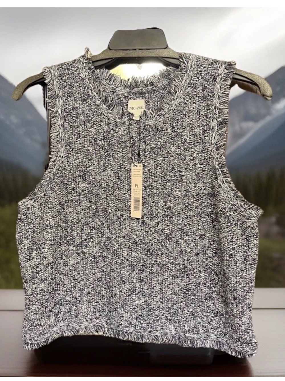 NIC+ZOE Navy & White Fringe Knit Tank